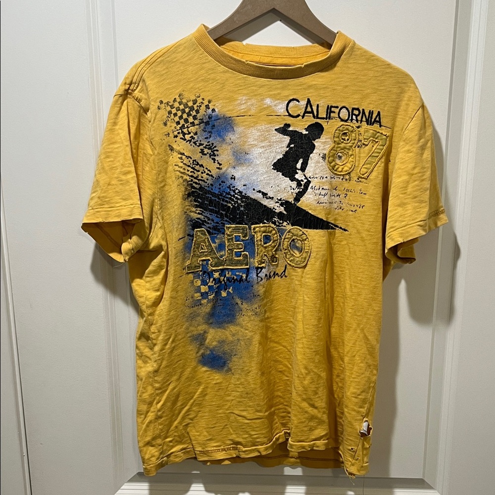 Y2K Aeropostale California, slightly distressed T-shirt